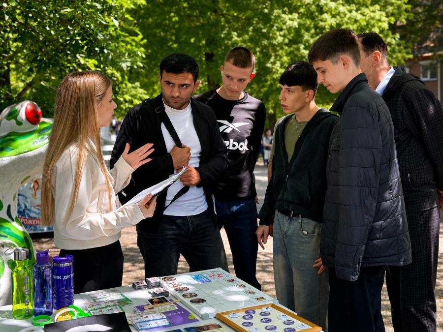 ДГТУ и Ростовский-на-Дону зоопарк провели праздник «Чудеса науки» ко Дню защиты детей