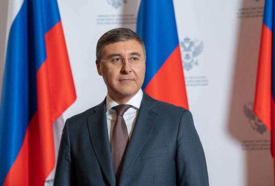 Поздравление с Днем преподавателя высшей школы от главы Минобрнауки России