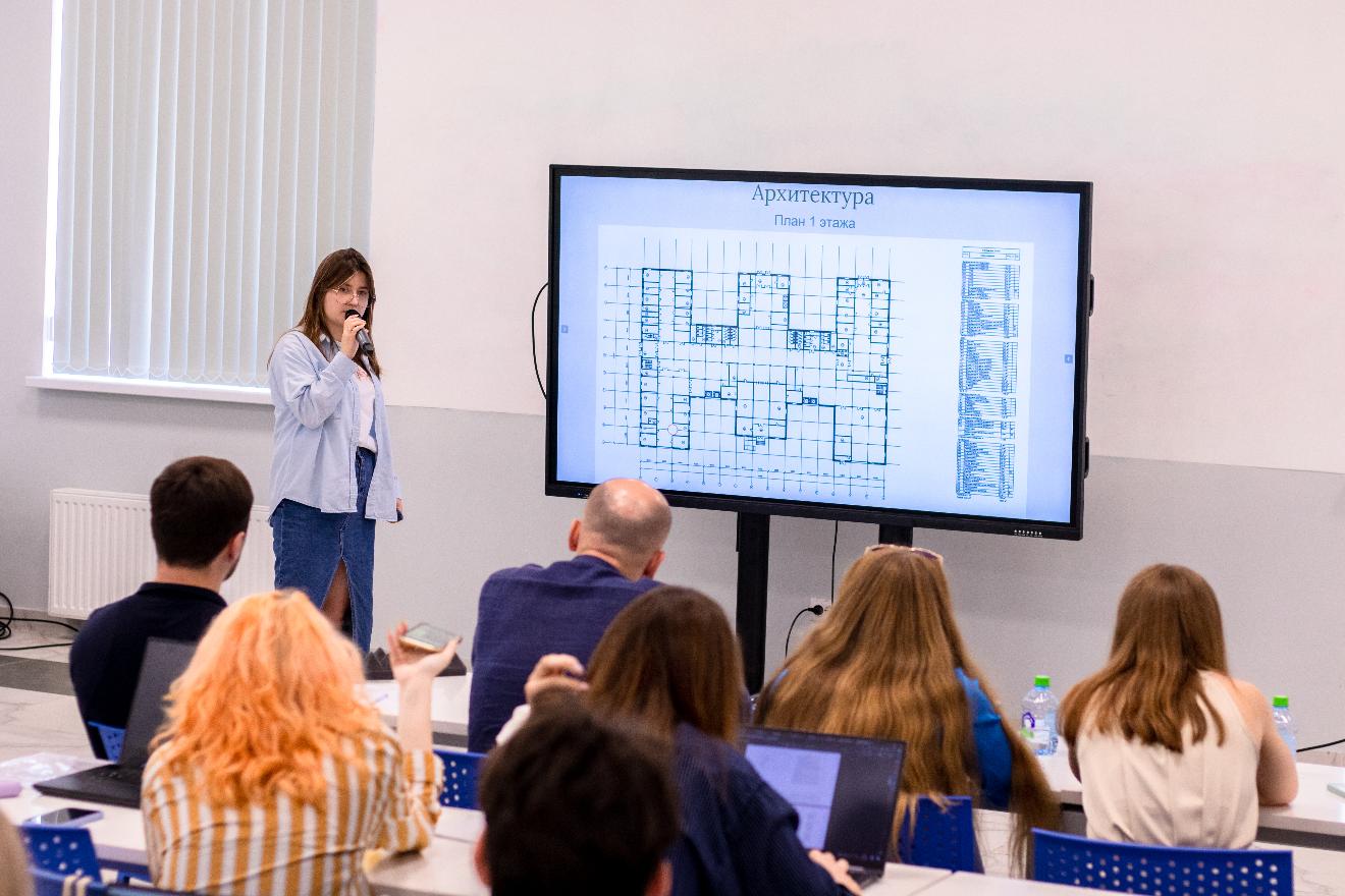  Building FEST в Институте опережающих технологий «Школа Икс»