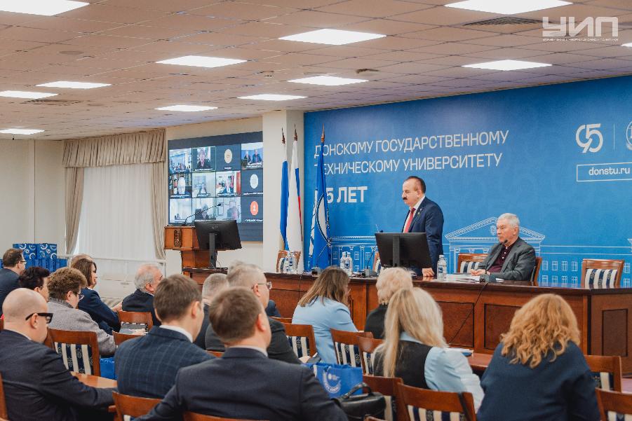 Совет ректоров обсудил вопросы нравственного воспитания и сохранения памяти о Великой Отечественной войне