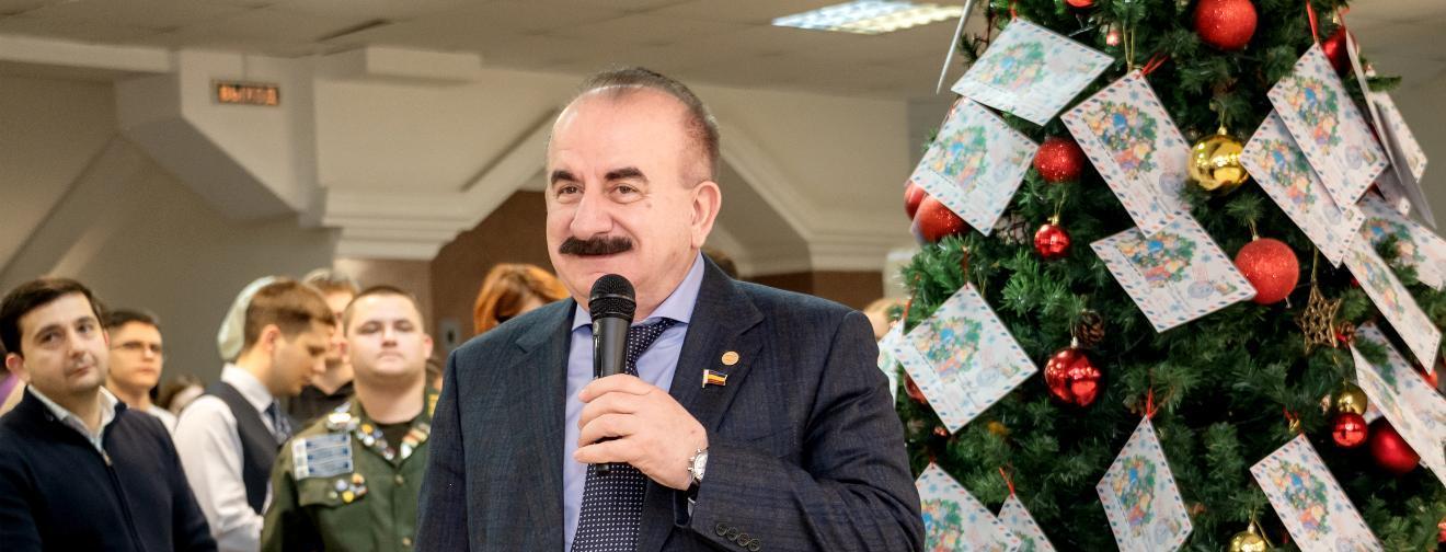 Подопечные ДГТУ получат новогодние подарки