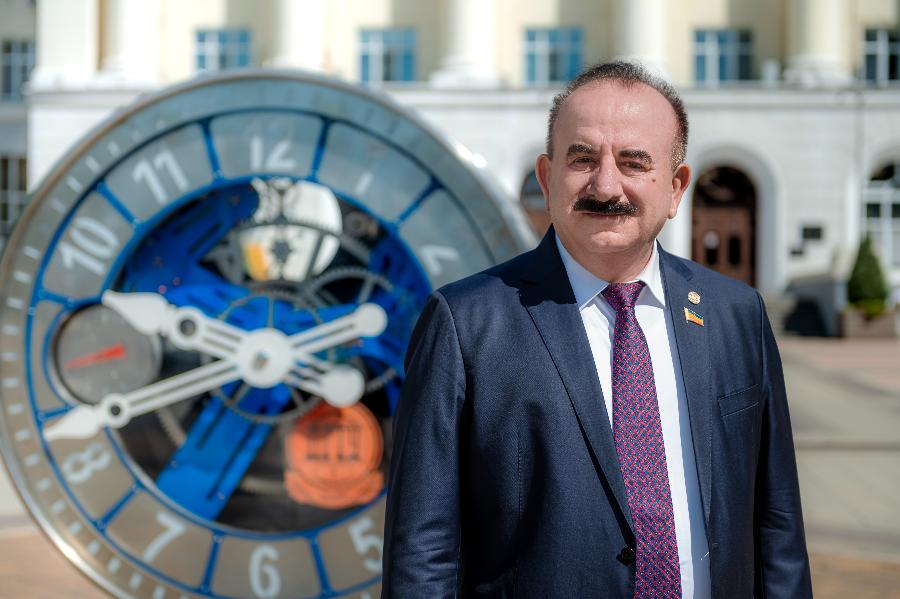 Поздравление с Днем знаний от ректора ДГТУ