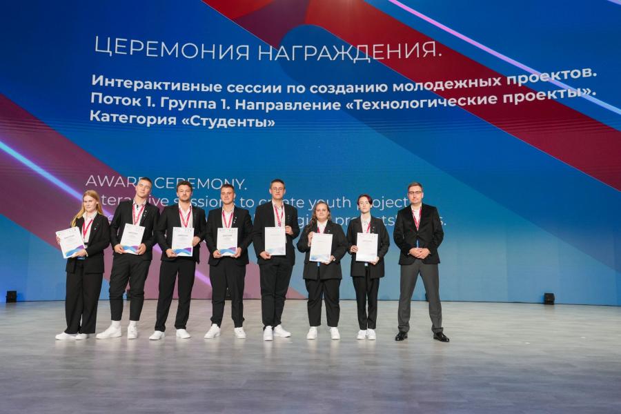 Команда ДГТУ – серебряный призер престижного конкурса молодежных проектов в области электроэнергетики