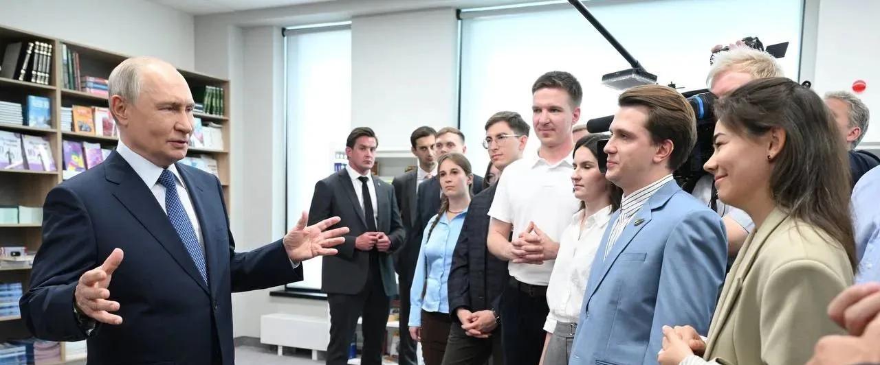 Президент России Владимир Путин провел в Новосибирске заседание Совета по науке и образованию