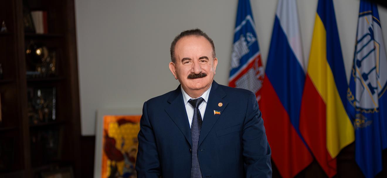 Поздравление с Днем преподавателя высшей школы от ректора ДГТУ