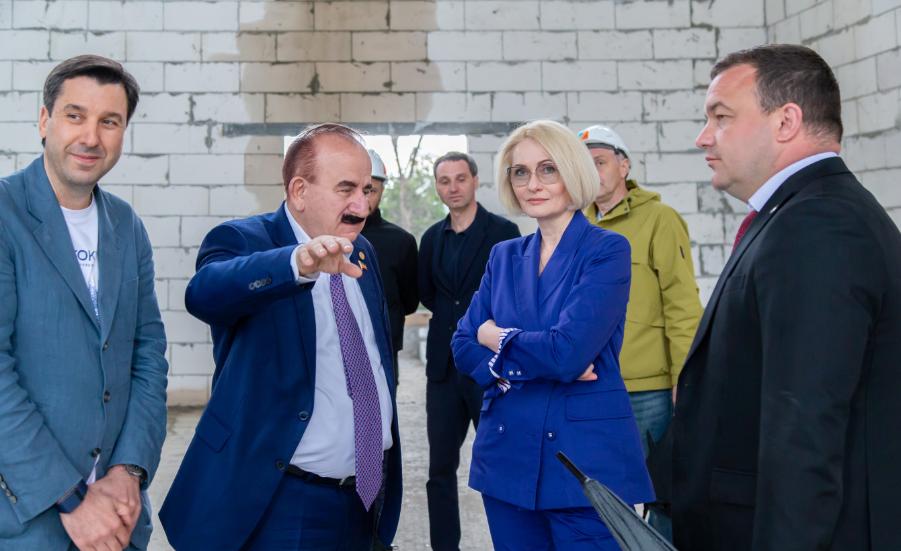 Виктория Абрамченко оценила ход строительства современного студенческого кампуса в ДГТУ