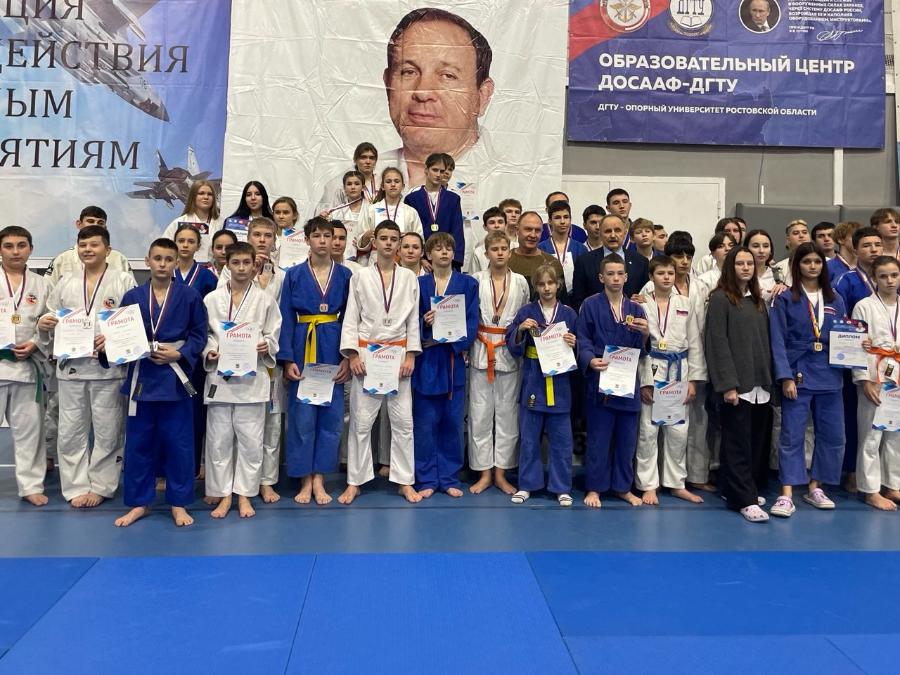 ДГТУ провел турнир по дзюдо среди юношей и девушек, посвященный памяти Якуба Коблева