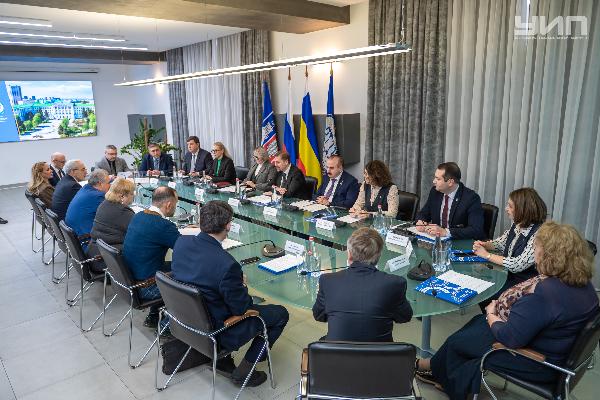 Первое совещание по развитию транспортно‑логистического комплекса Ростовской области прошло в ДГТУ