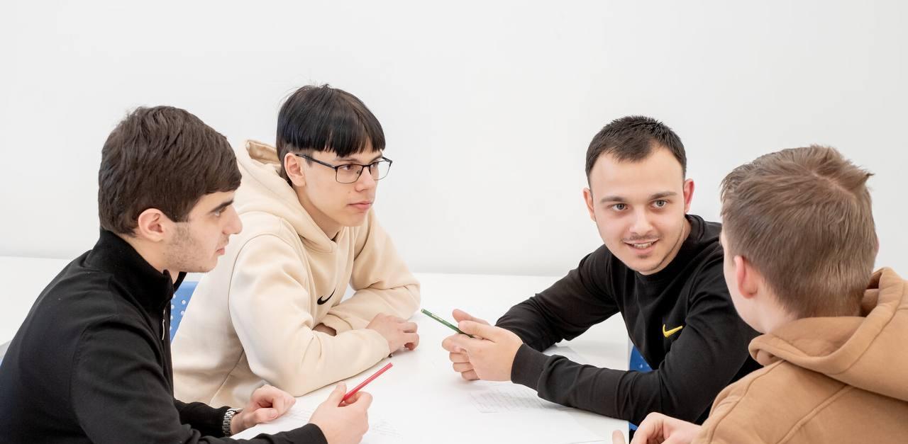 Онлайн-встреча с сотрудниками и студентами Института опережающих технологий «Школа Икс»