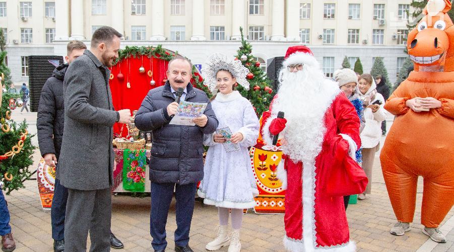 ДГТУ дал старт благотворительной акции «Подарки из мешка Деда Мороза»