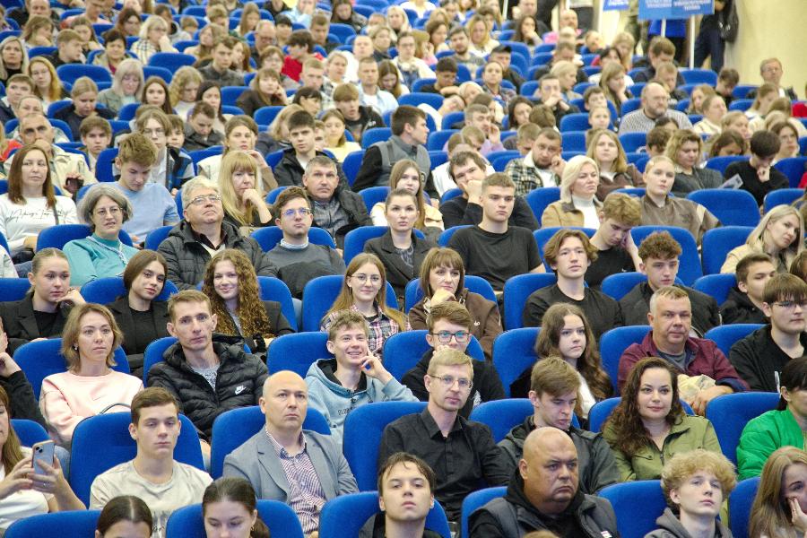 ДГТУ в день открытых дверей собрал более 1000 абитуриентов и их родителей
