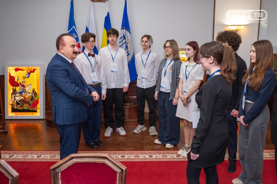  «Один день с ректором ДГТУ» – возможность для школьников узнать о студенческой жизни