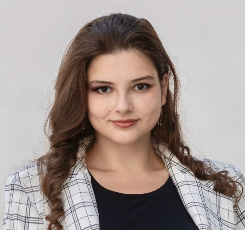 Полина Бобкина